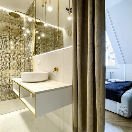 Aboutartapartments - 3840 Апартаменты